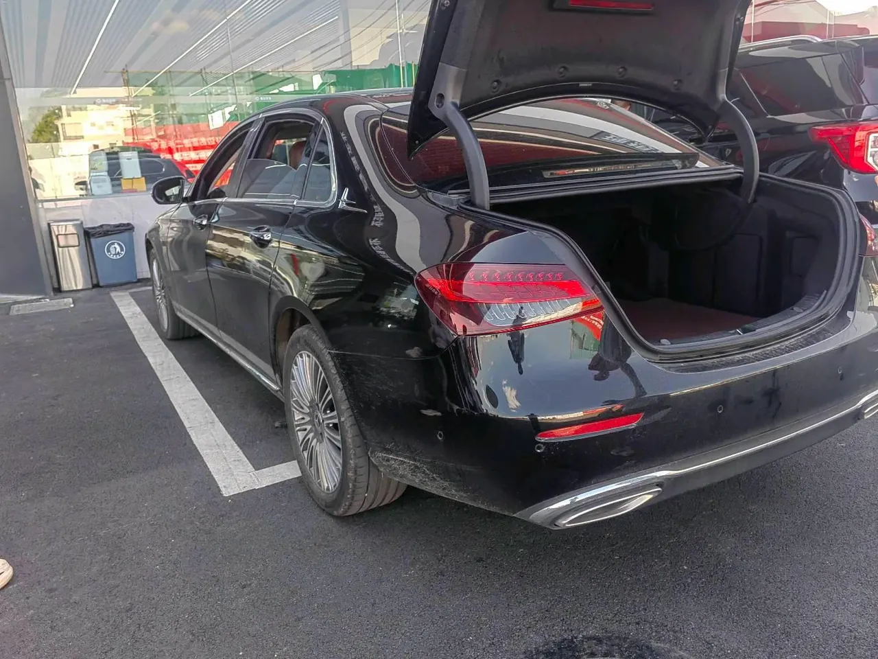 Mercedes Benz E-Class 2022 E 300 L 2.0T Sports Luxury (Change 2) Automatic Gear 4