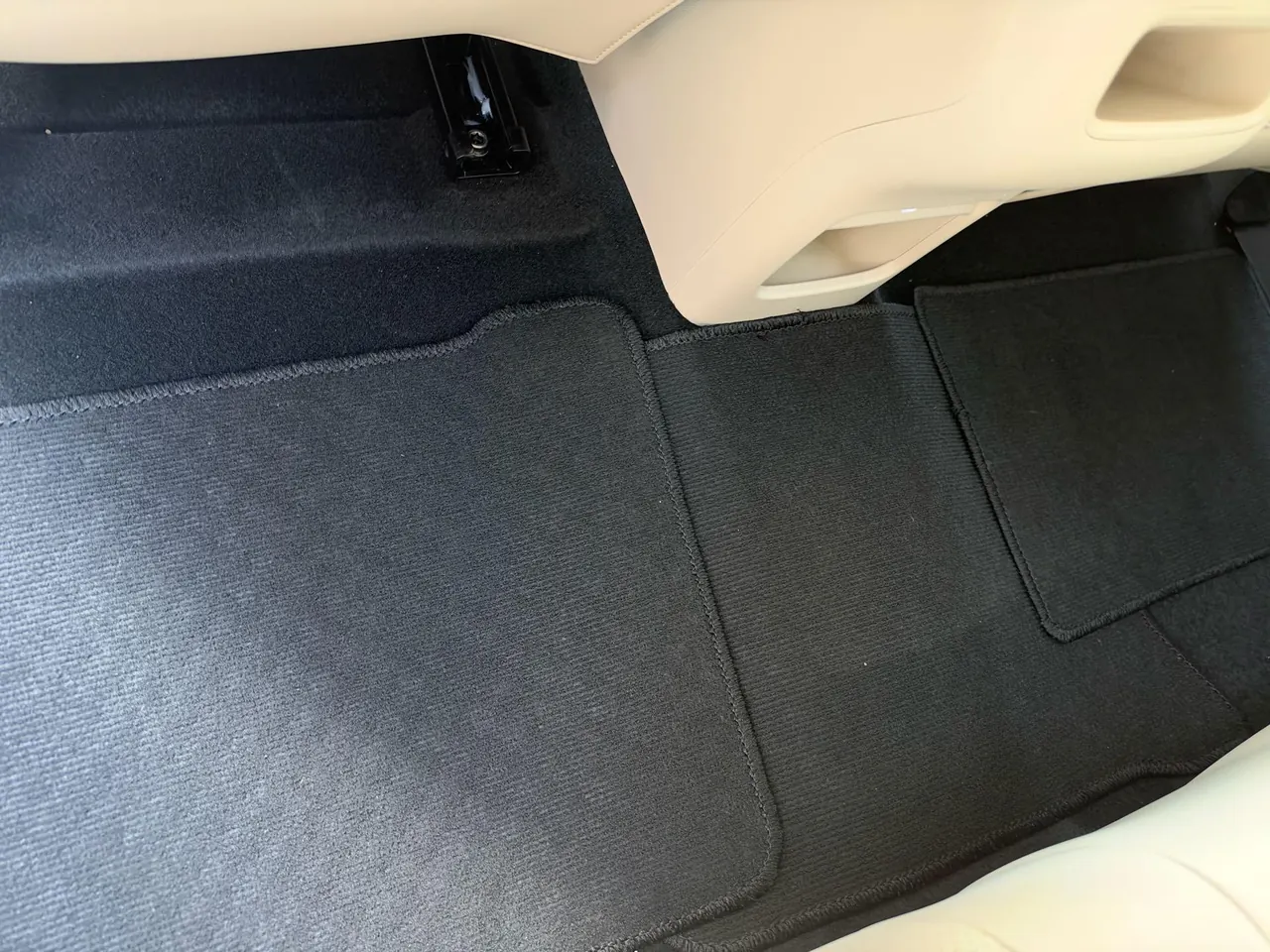 WuLing 2025 Plantronics S 430km Exclusive Automatic Transmission 9