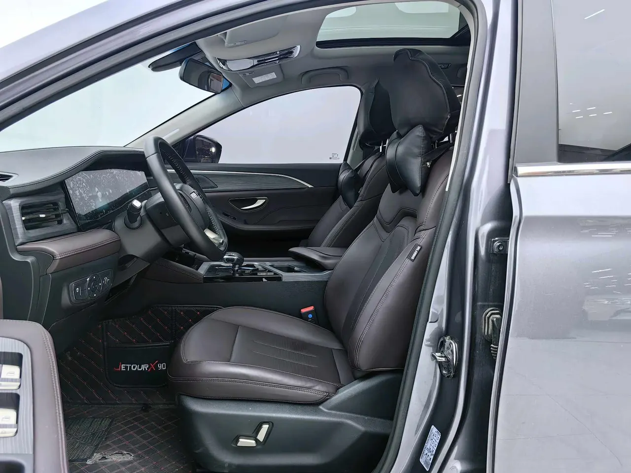 Jetour 2024 X90 PLUS 1.6TD Villa PRO5 automatic gear 3