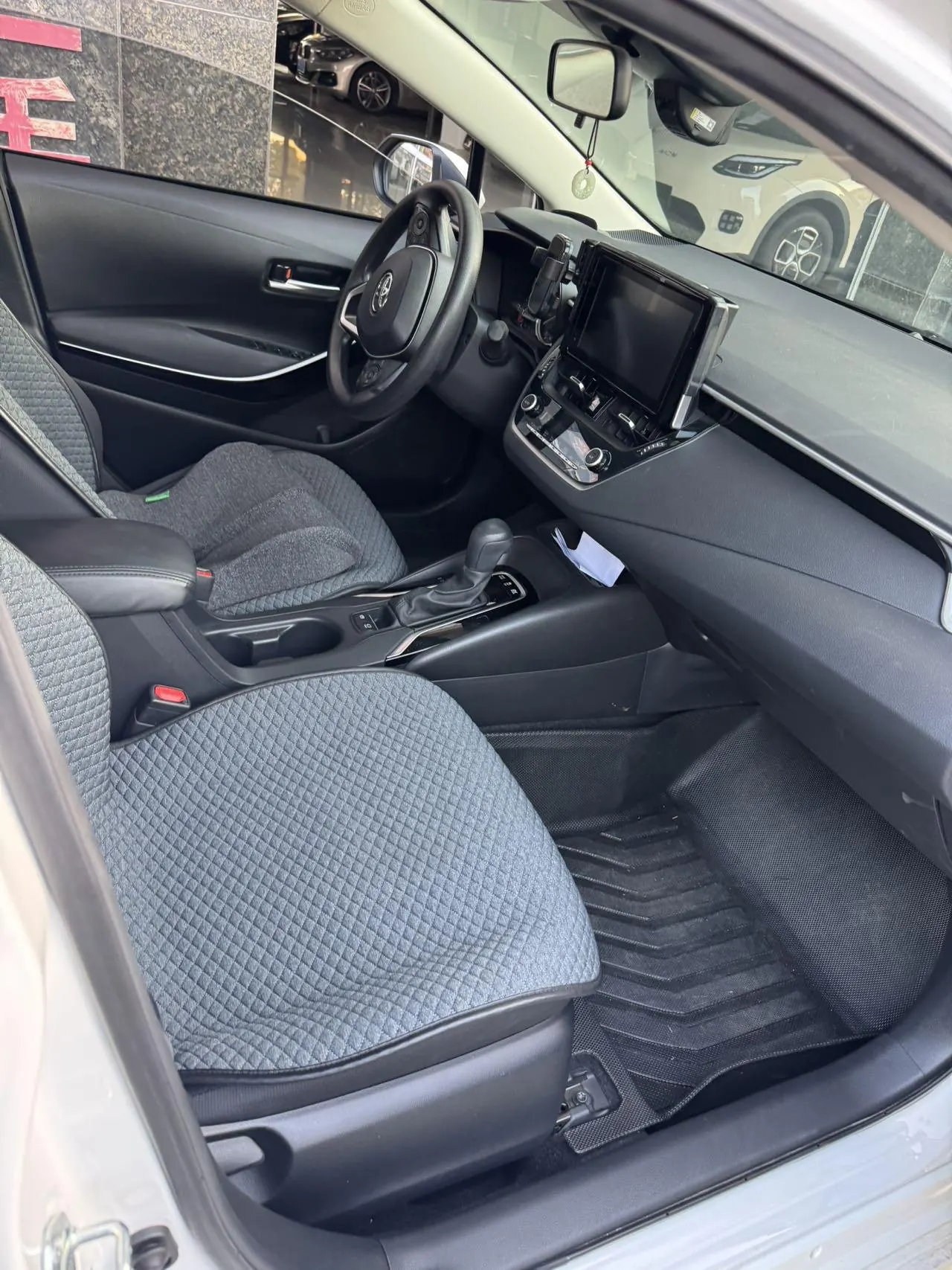 Toyota 2022 Corolla Double Engine 1.8 Stepless Pioneer Edition Automatic Gear 7