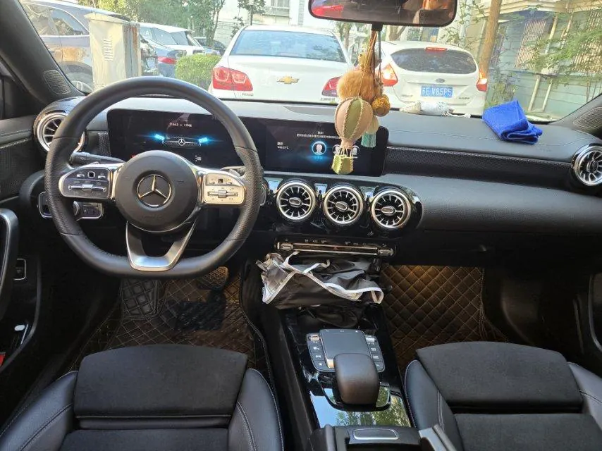 Mercedes Benz Class A 2022 A 200 L 1.3T Fashion (Change 3) Automatic 4