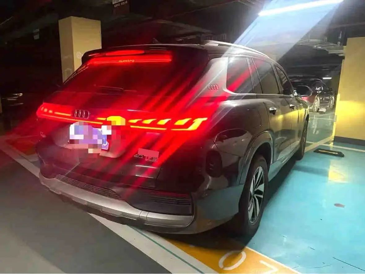 Audi 2025 Q6 2.0TFSI 40TFSI Quattro Commemorative Edition Yu Lin Set 7-seat Automatic Block 7
