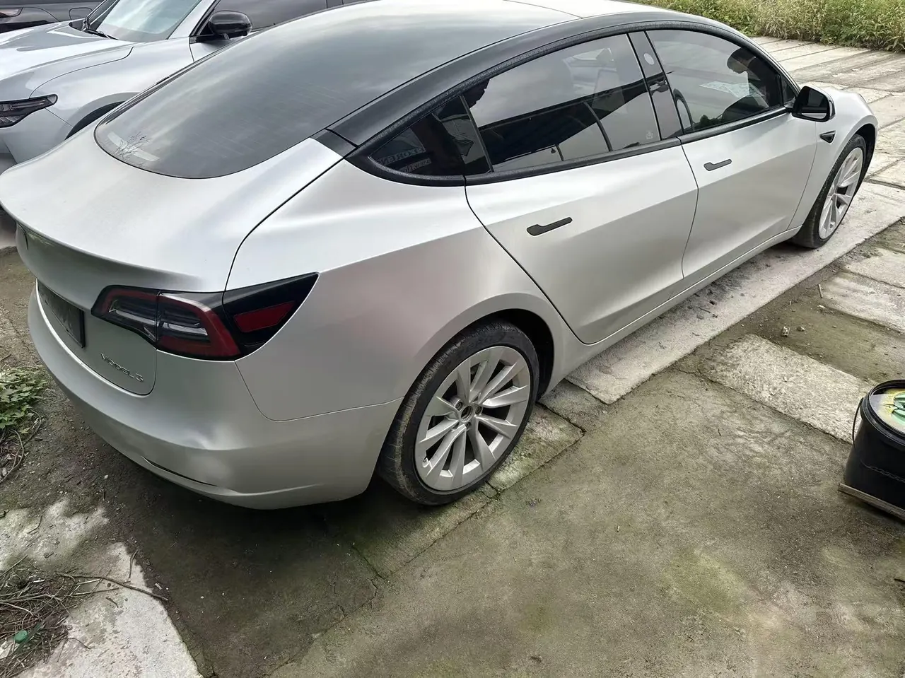 Tesla 2022 Model 3 rear-wheel drive version of automatic transmission 3