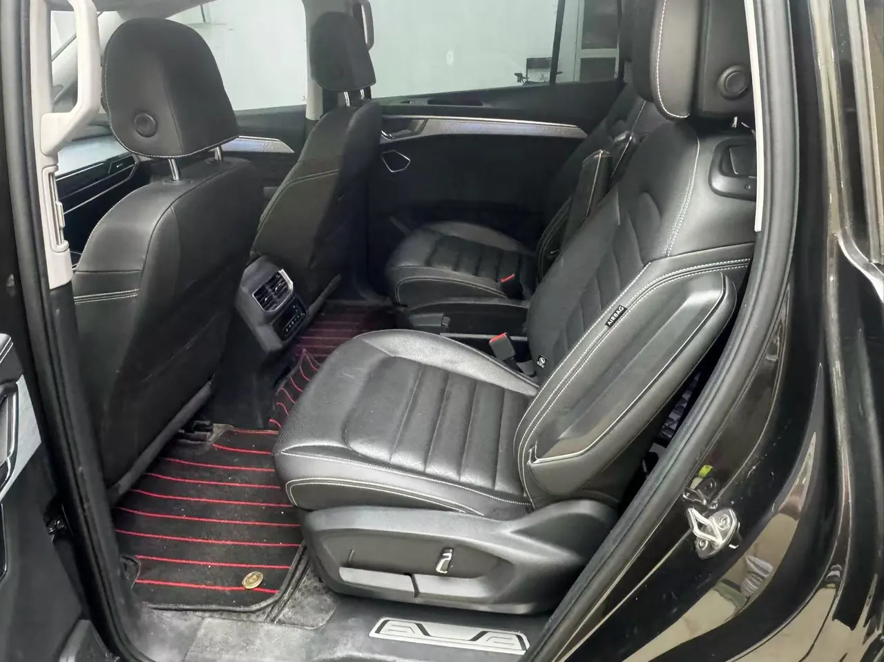 Volkswagen 2022 models of 2.0TSI C 4-wheel luxury version Pro6 automatic gear 3