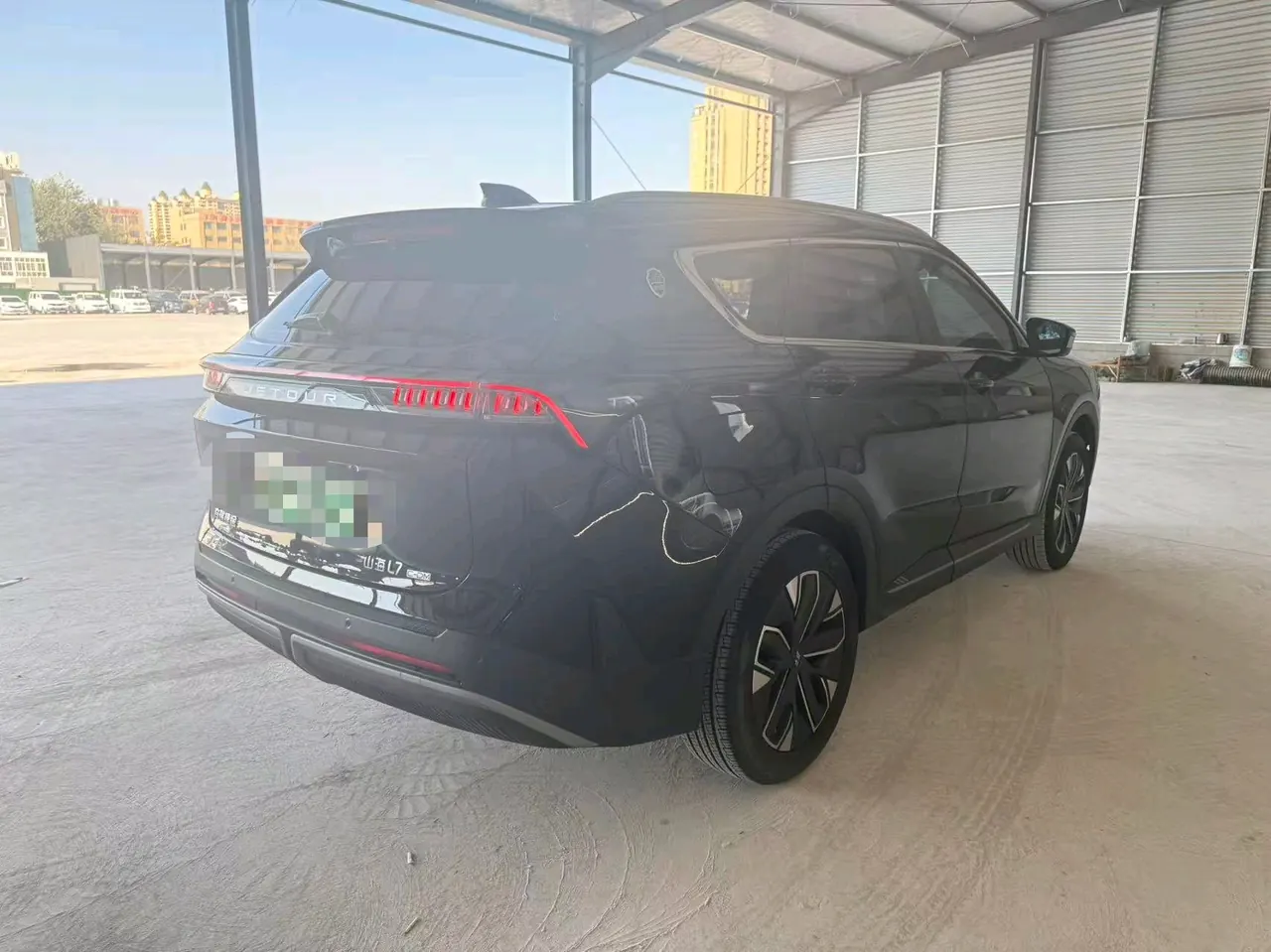 Jetour 2024 ShanHai L7 1.5T 120km ULTRA 7-seat automatic gear 3