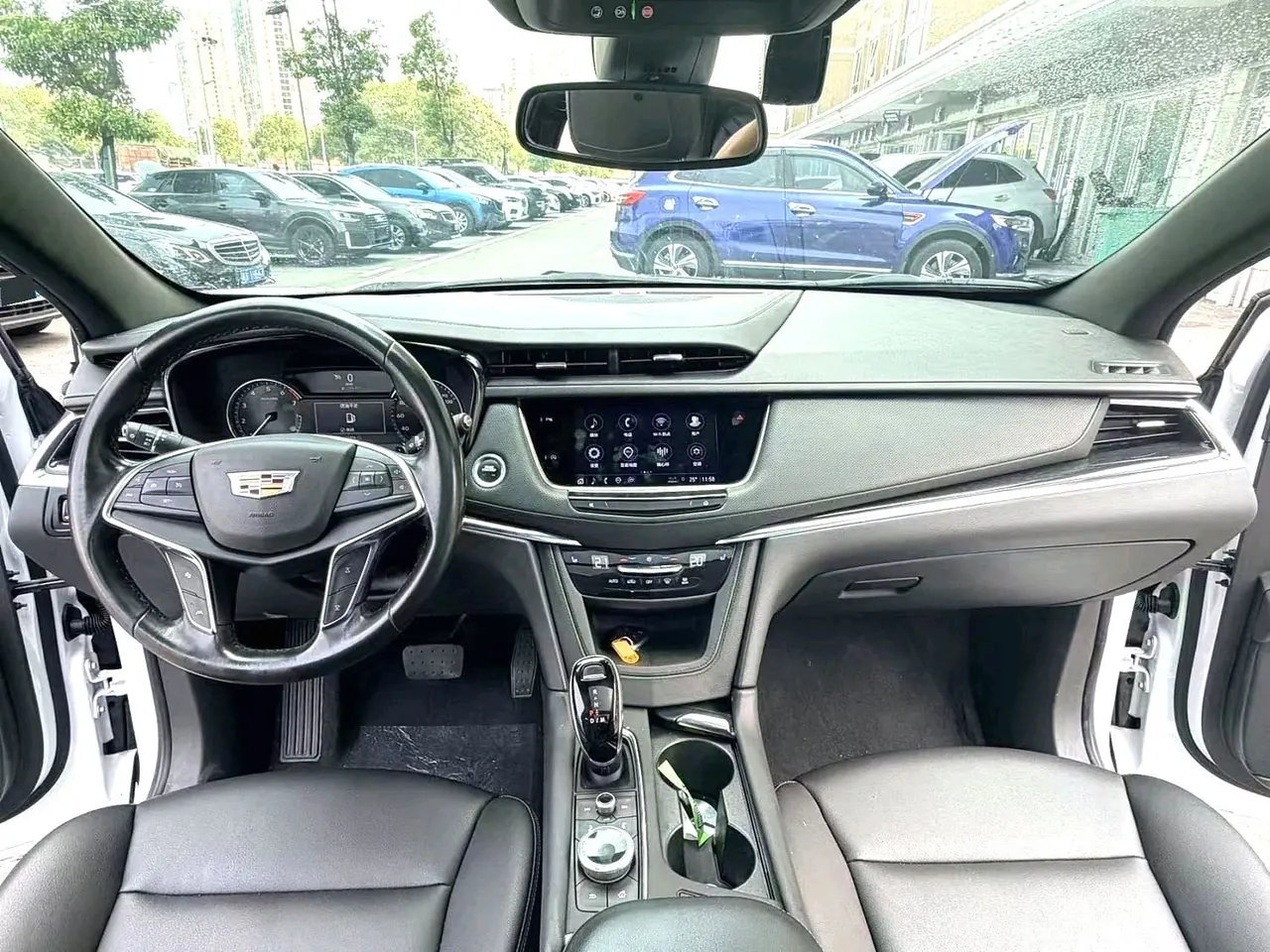 Cadillac 2022 XT5 48V 2.0T Two-Drive Luxury Automatic Gear 3