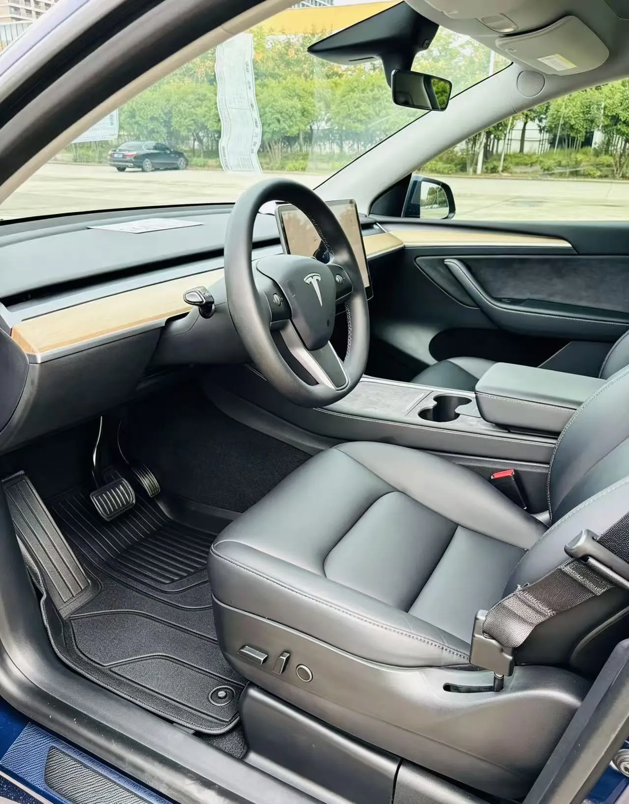 Tesla 2022 Model Y rear-wheel drive version automatic transmission 9