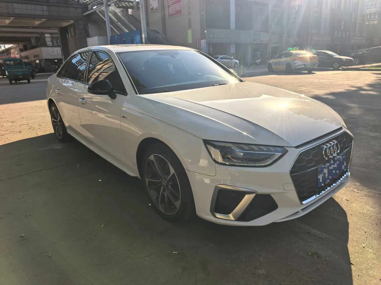 Audi 2020 A4L 2.0TFSI 40TFSI Fashion Dynamic Automatic 3