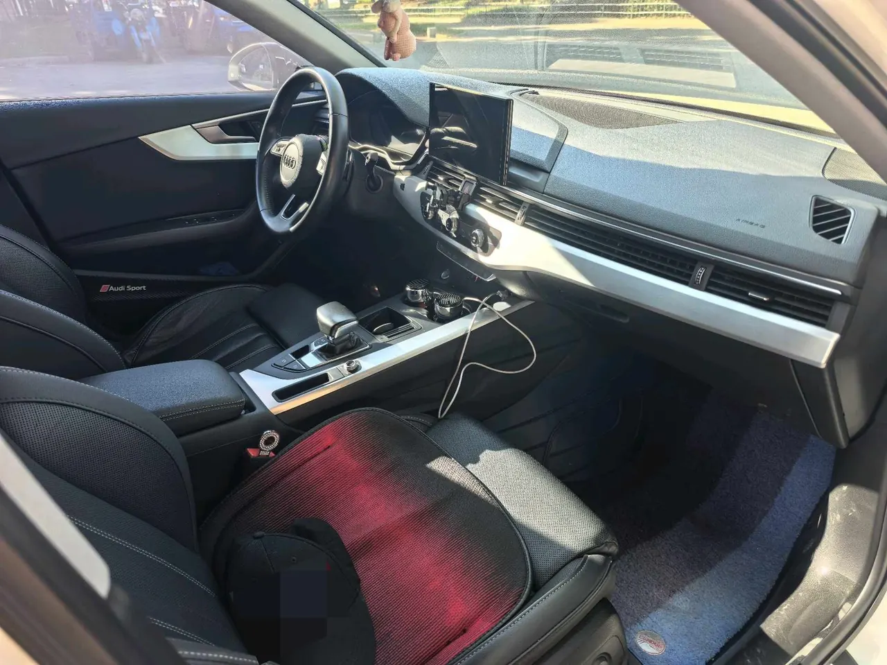 Audi 2020 A4L 2.0TFSI 40TFSI Fashion Dynamic Automatic 6