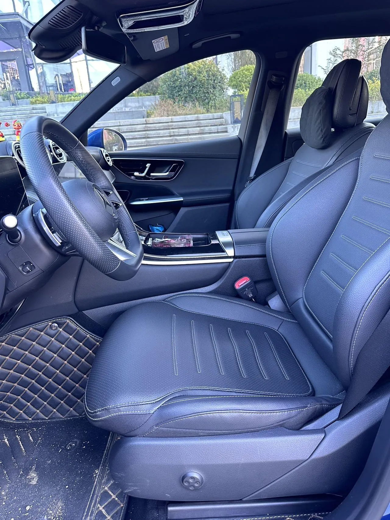 Mercedes Benz 2023 GLC 260 L 4MATIC 48V 2.0T Luxury 5-seat Automatic Gear 2