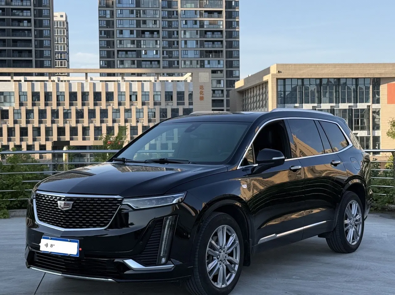 Cadillac 2022 XT6 48V 2.0T 7-seat four-wheel drive luxury automatic gear - View 1