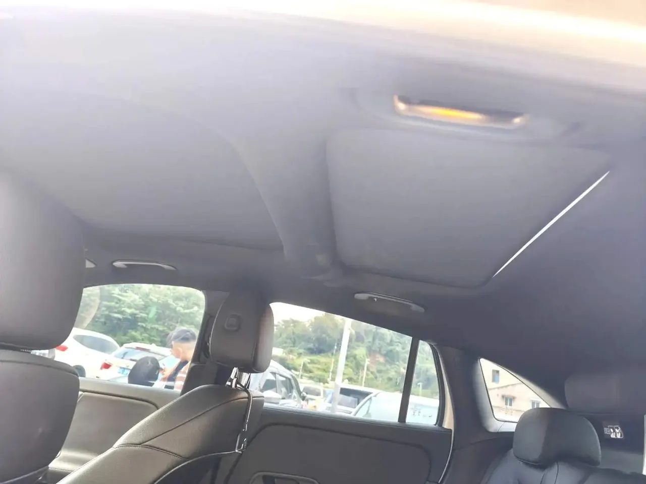 Mercedes Benz 2020 GLA 180 1.3T automatic gear 7