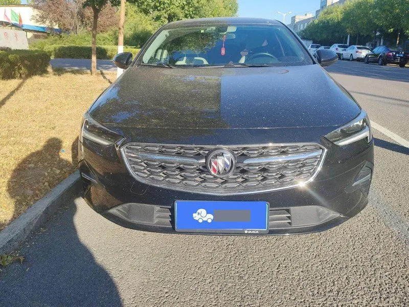 Buick 2020 Regal 1.5T 552T Elite Automatic Gear 2