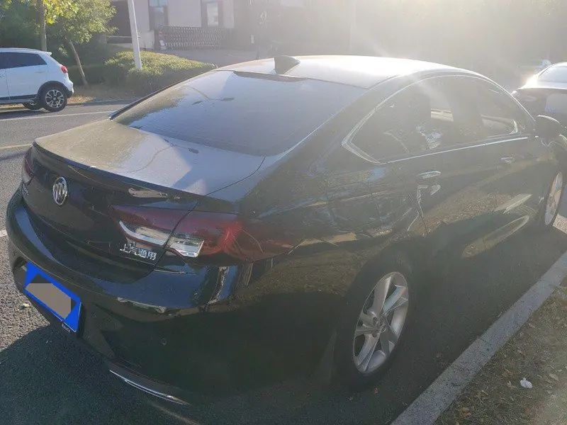 Buick 2020 Regal 1.5T 552T Elite Automatic Gear 4