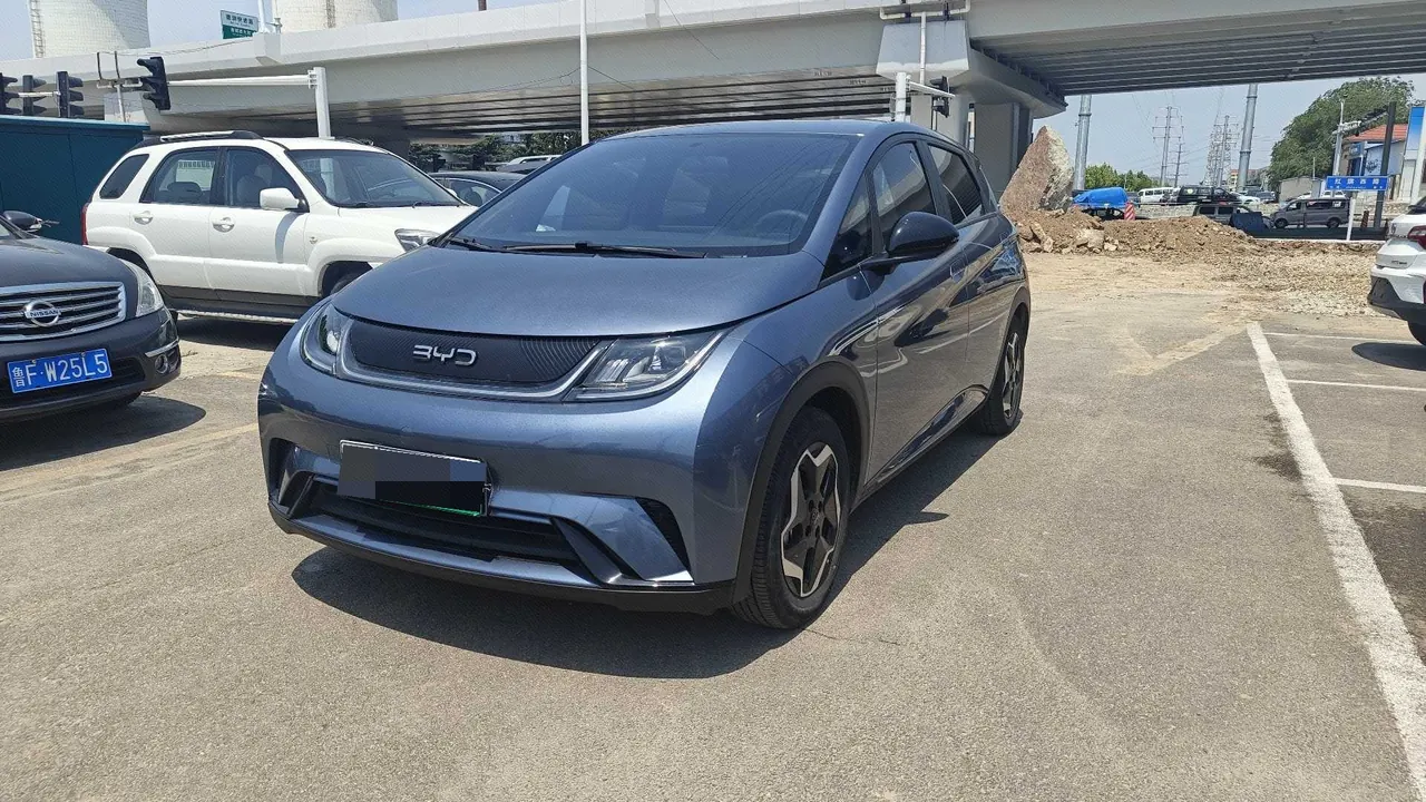 Открыть галерею: BYD 2025 Dolphin 420km Vital Edition Automatic Gear
