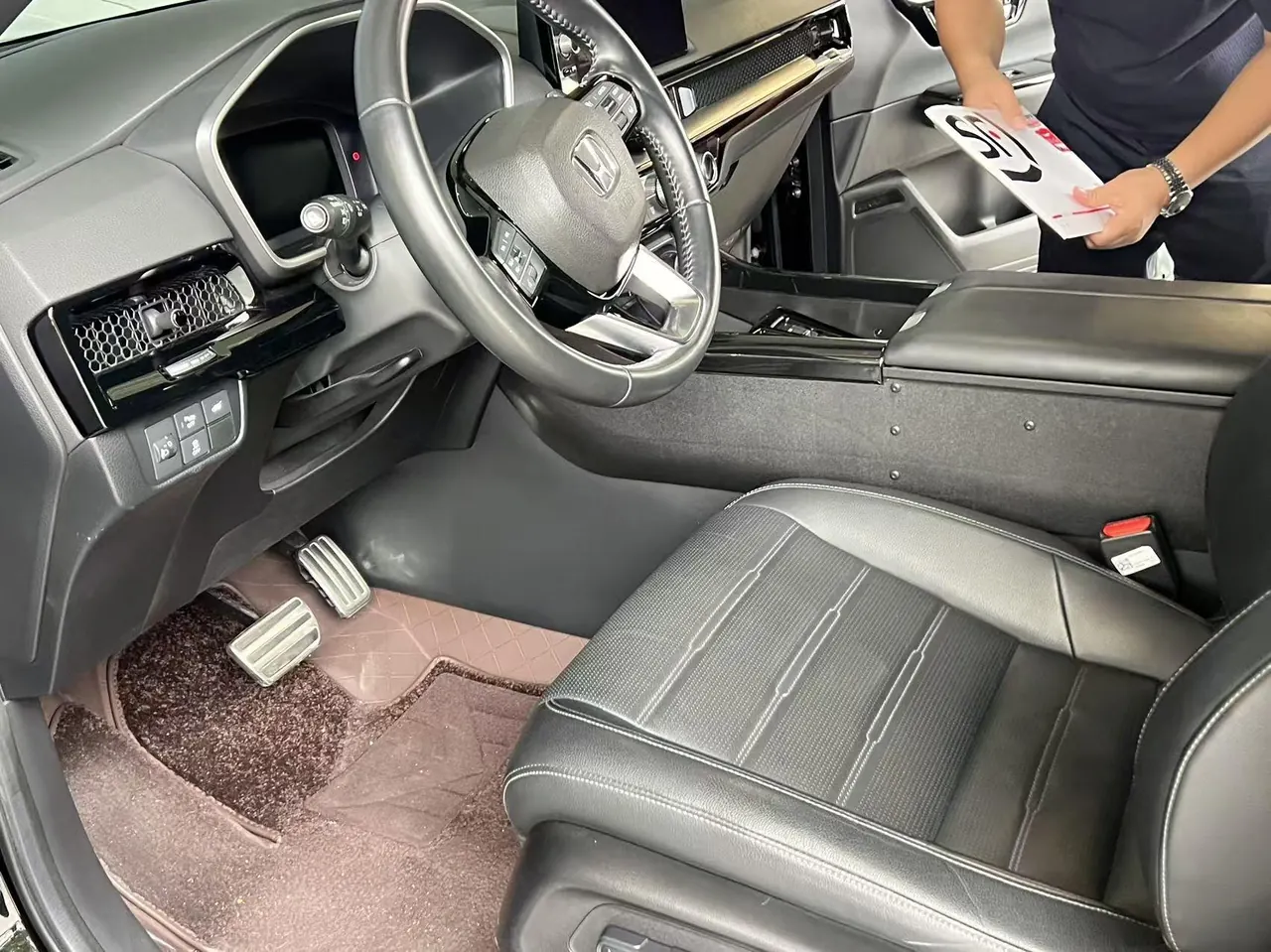 Honda CR-V New Energy 2023 CR-V Hybrid e 2.0 Stepless Sharp Leading Edition Automatic Gear 2