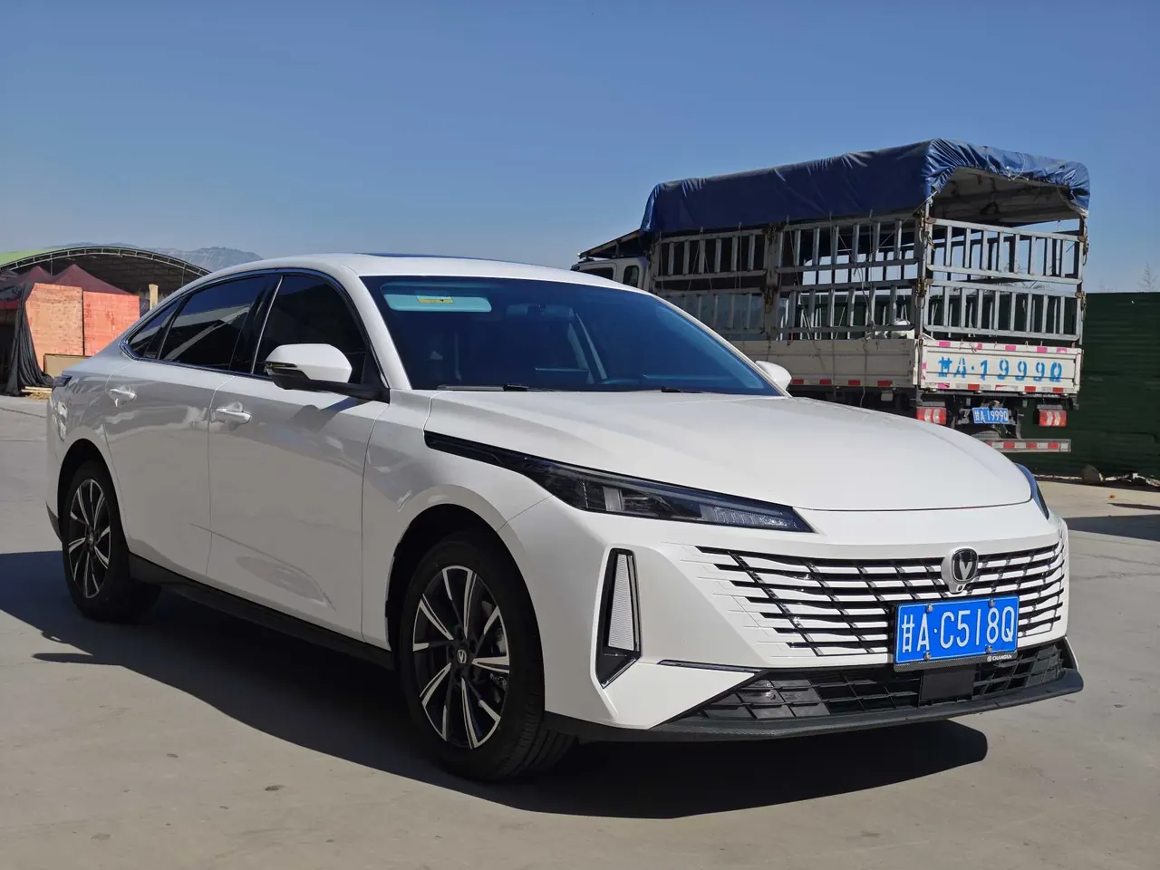 ChangAn 2025 Yidong 1.5T Blue Whale 500Bar Honorable Automatic Gear 3