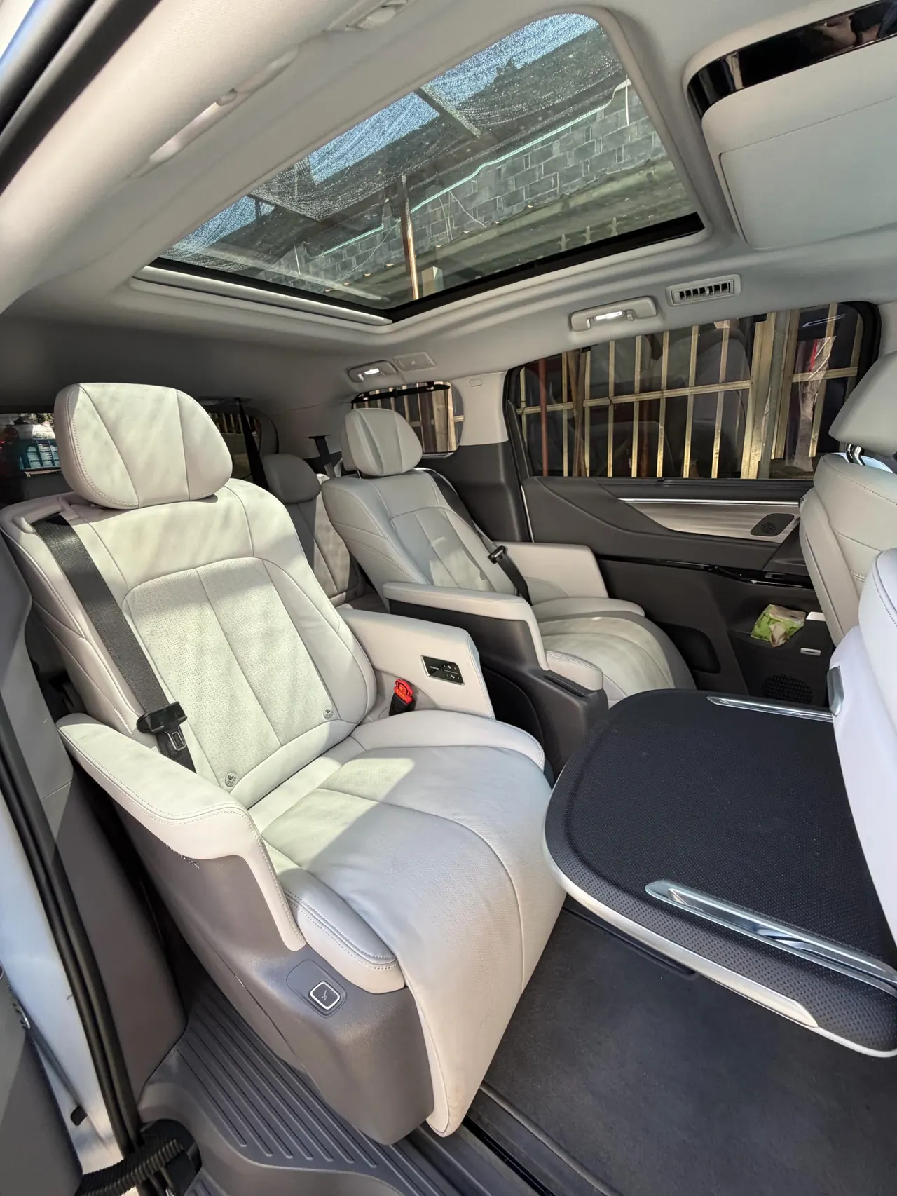 Buick 2025 GL8 ES Lu Zun 48V 2.0T Enjoy Heyue Edition Automatic Gear 6