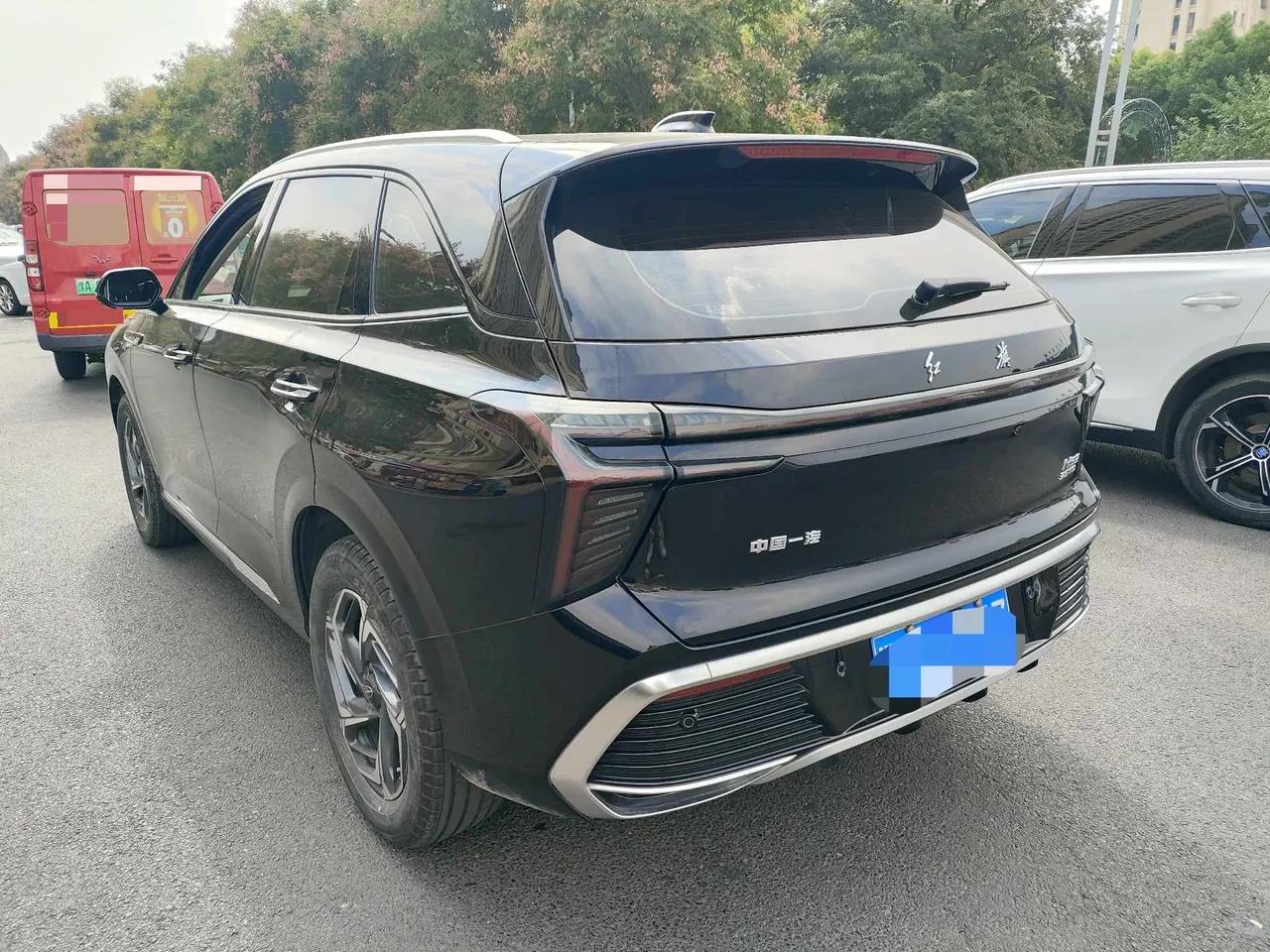 HongQi 2023 HS3 1.5T Two-Drive Good Edition Automatic Gear 10
