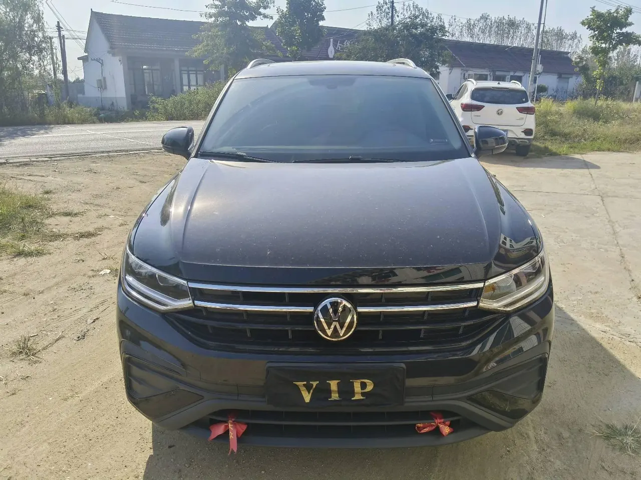 Volkswagen 2025 Tiguan L 1.5TSI 300TSI outstanding two-wheel drive Longteng version automatic gear 2