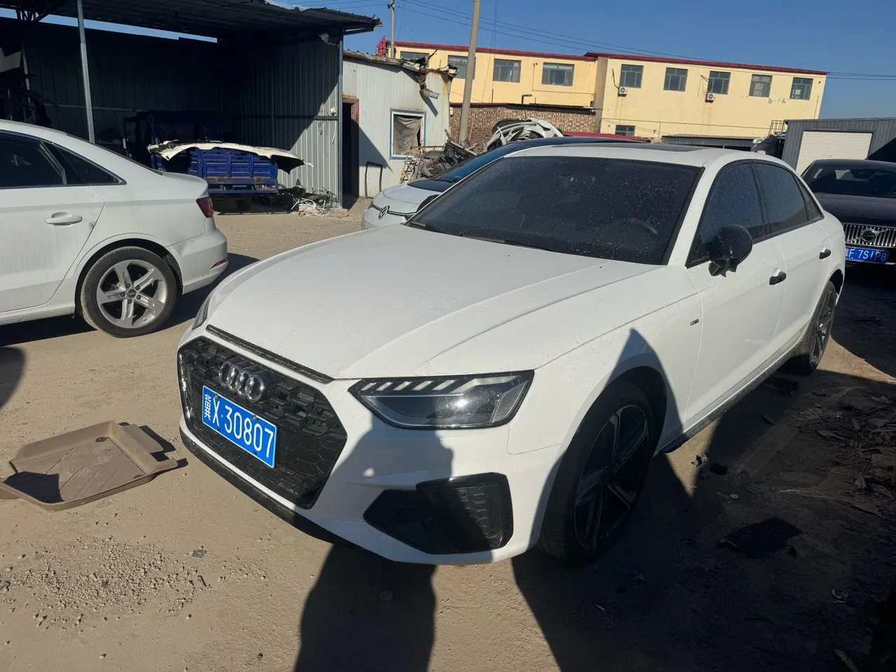 Open image lightbox: Audi 2025 A4L 2.0TFSI 40TFSI 2 million‑vehicle celebration edition, luxury sporty model, automatic transmission