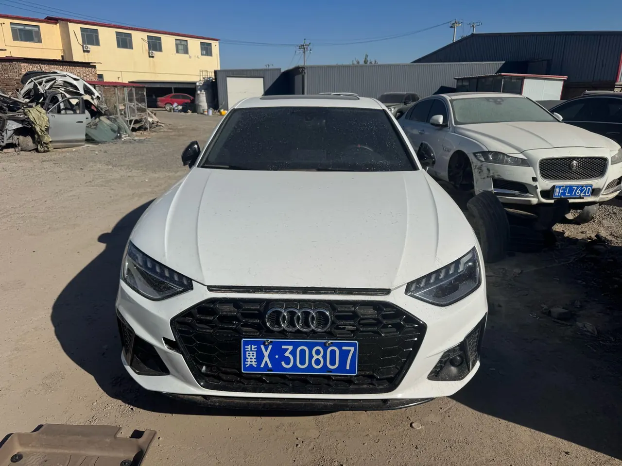 Audi 2025 A4L 2.0TFSI 40TFSI 2 million‑vehicle celebration edition, luxury sporty model, automatic transmission 2