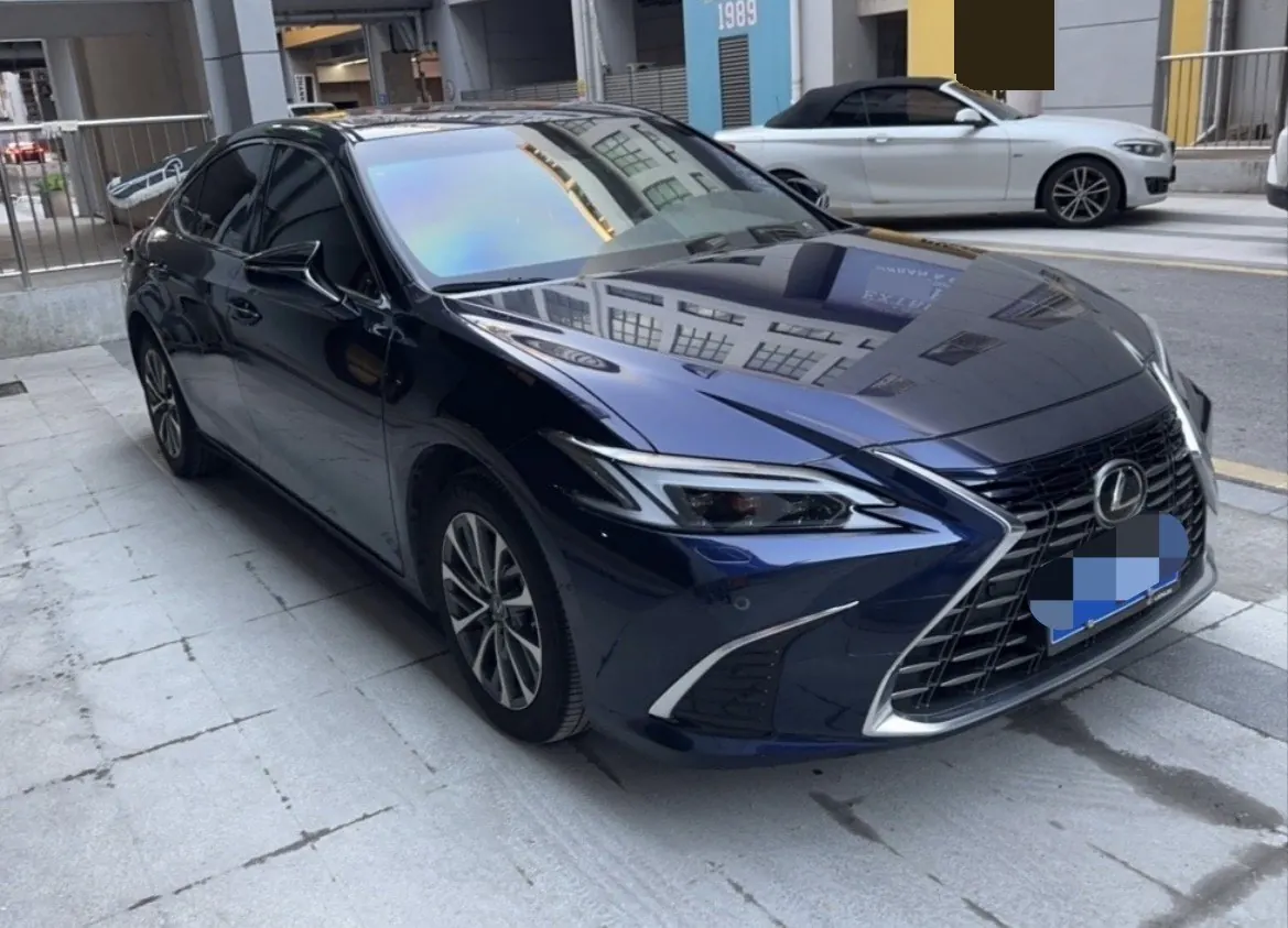 Lexus ES (Imported) 2025 ES300h 2.5 Stepless Premium Edition Automatic Gear 2