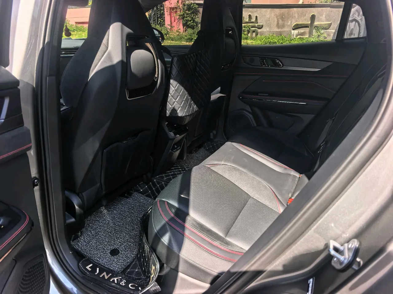 LYNK&amp;CO 2020 LYNK&amp;CO 05 2.0TD four-wheel drive Halo automatic gear 2