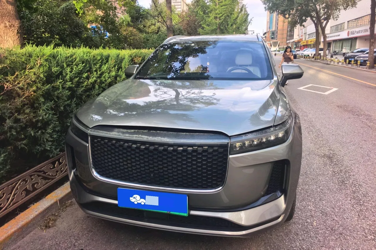 Li 2020 ONE 1.2T extended range 6-seat automatic gear 3
