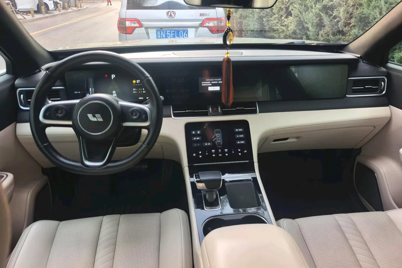 Li 2020 ONE 1.2T extended range 6-seat automatic gear 4