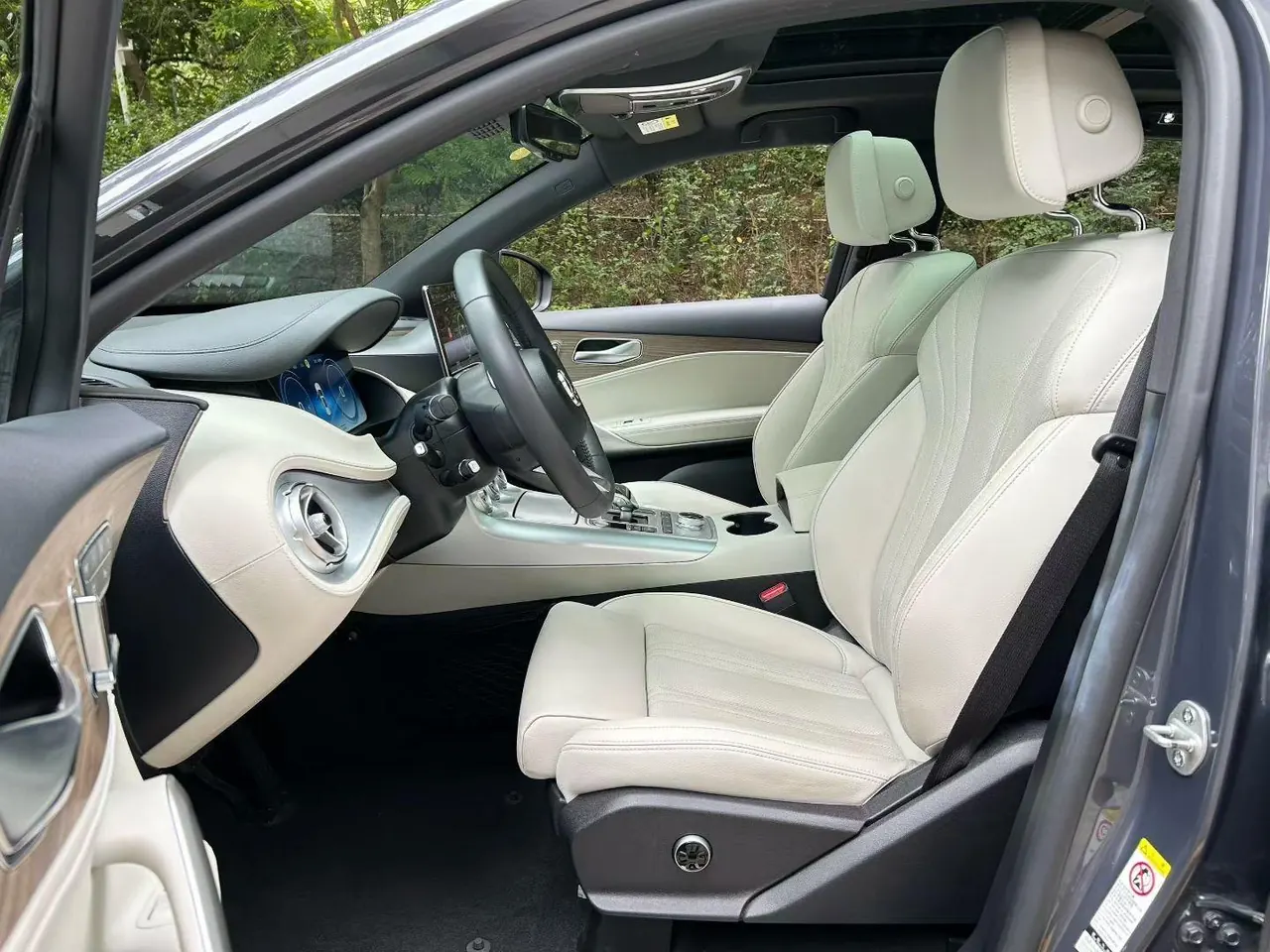 Denza 2020 Denza X pure electric flagship automatic gear 3