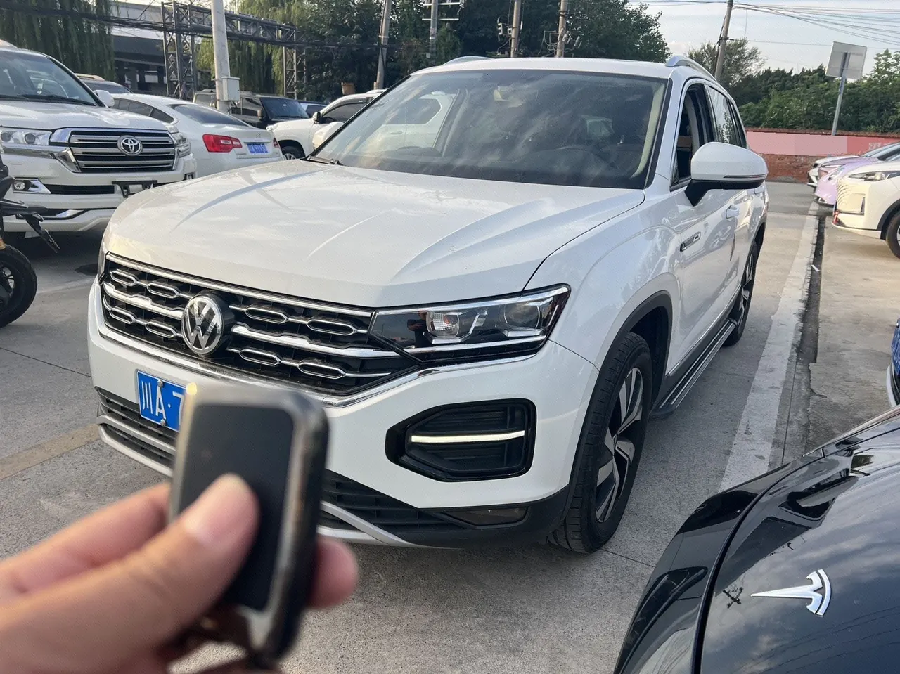 Open image lightbox: Volkswagen 2020 Tanyue 2.0TSI 330TSI Two-Drive Deluxe Smart Joint Edition Automatic Gear