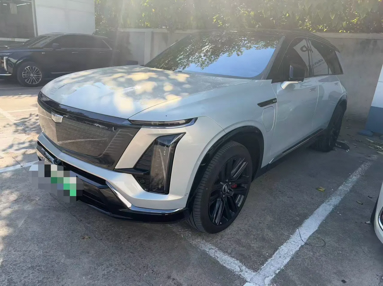 Cadillac 2026 Kayvid high-performance four-wheel drive Ultra automatic transmission - View 1
