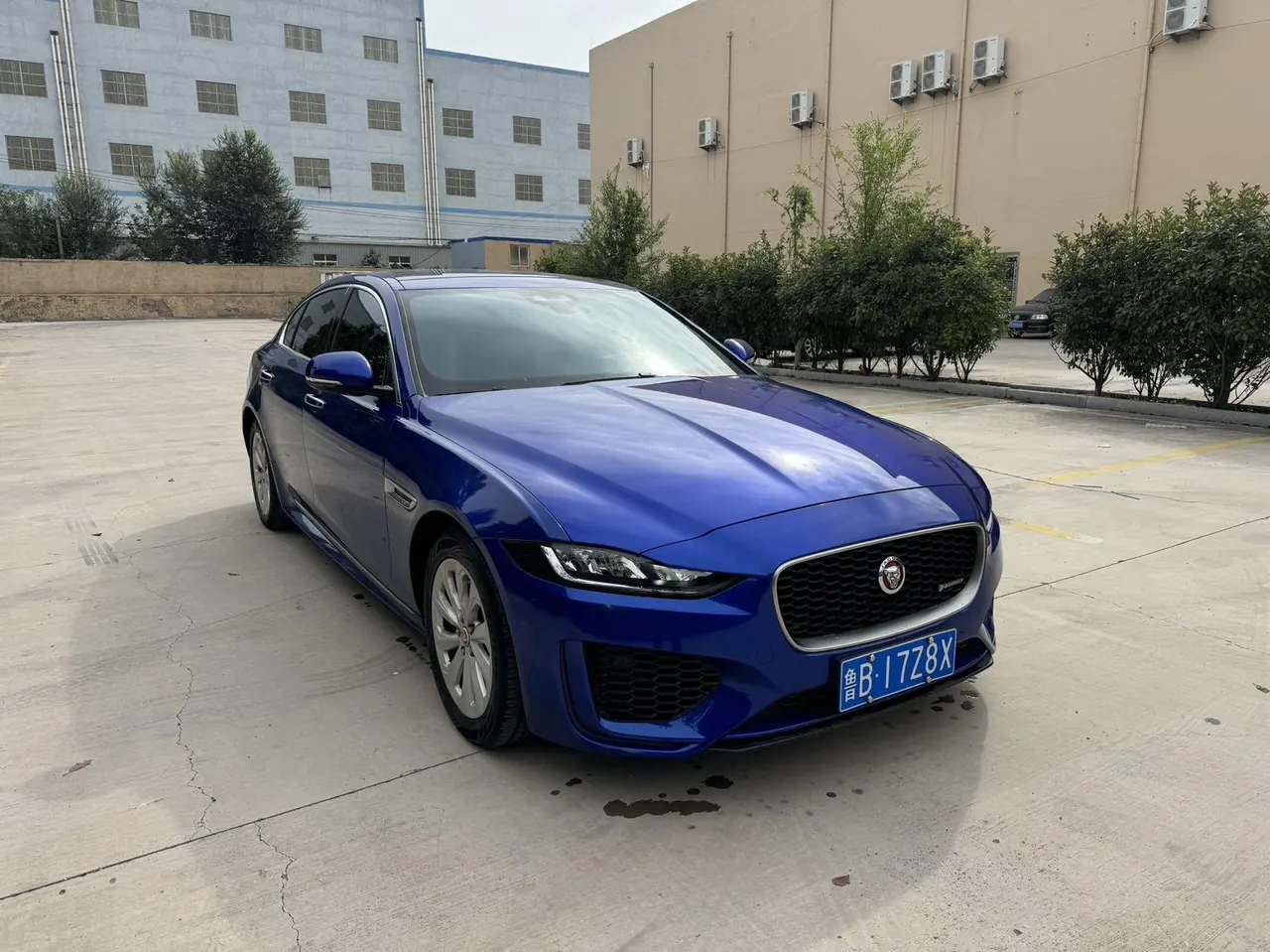 Jaguar 2020 XEL 2.0T 200PS R-DYNAMIC Youth Sports Edition Automatic Gear 3