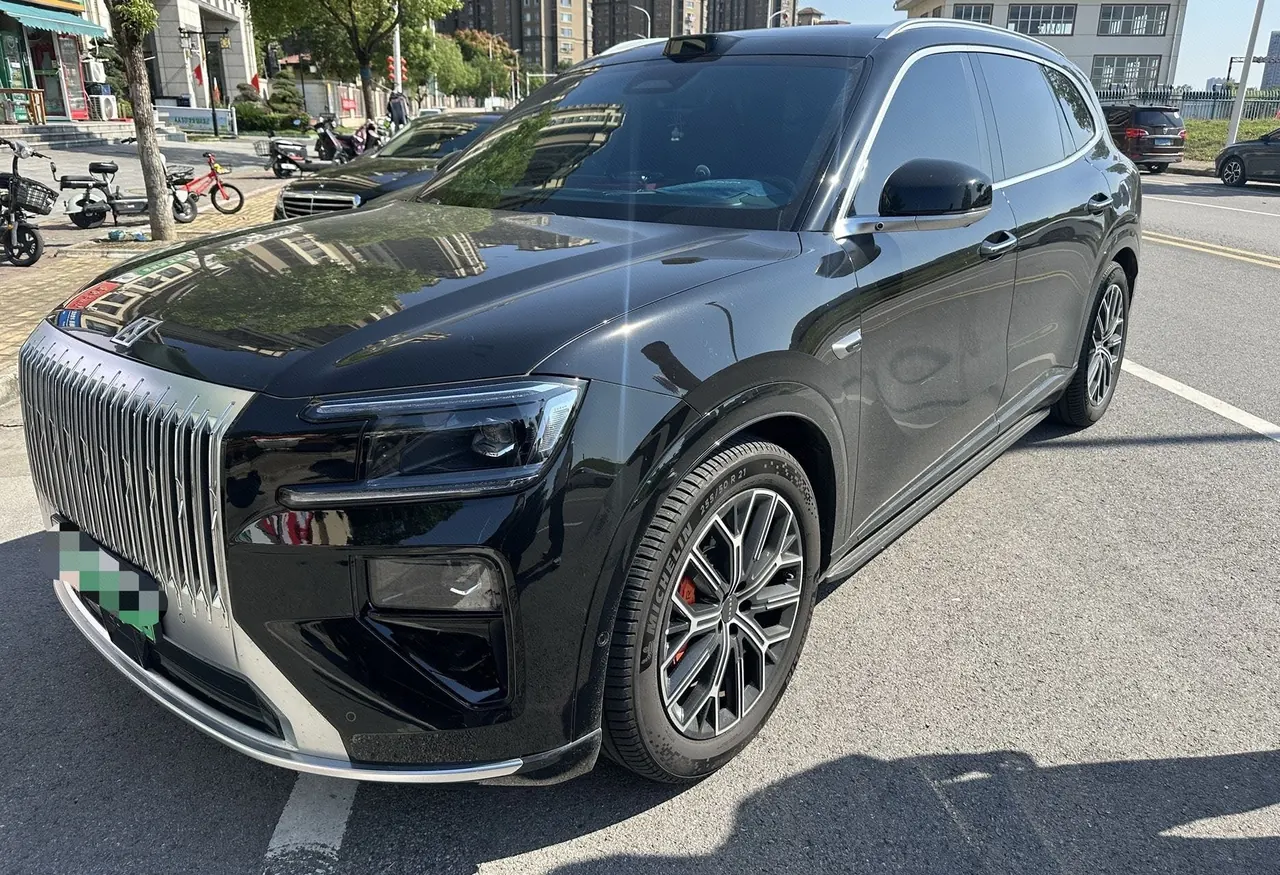 Zeekr 2026 Zeekr 8X 2.0T Ultra Edition 70kWh Automatic - View 1