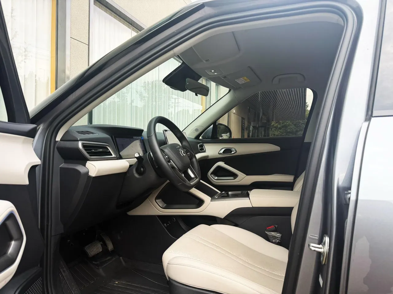 BYD 2025 Yuan UP Smart Driving 401KM Vital Automatic Gear 7