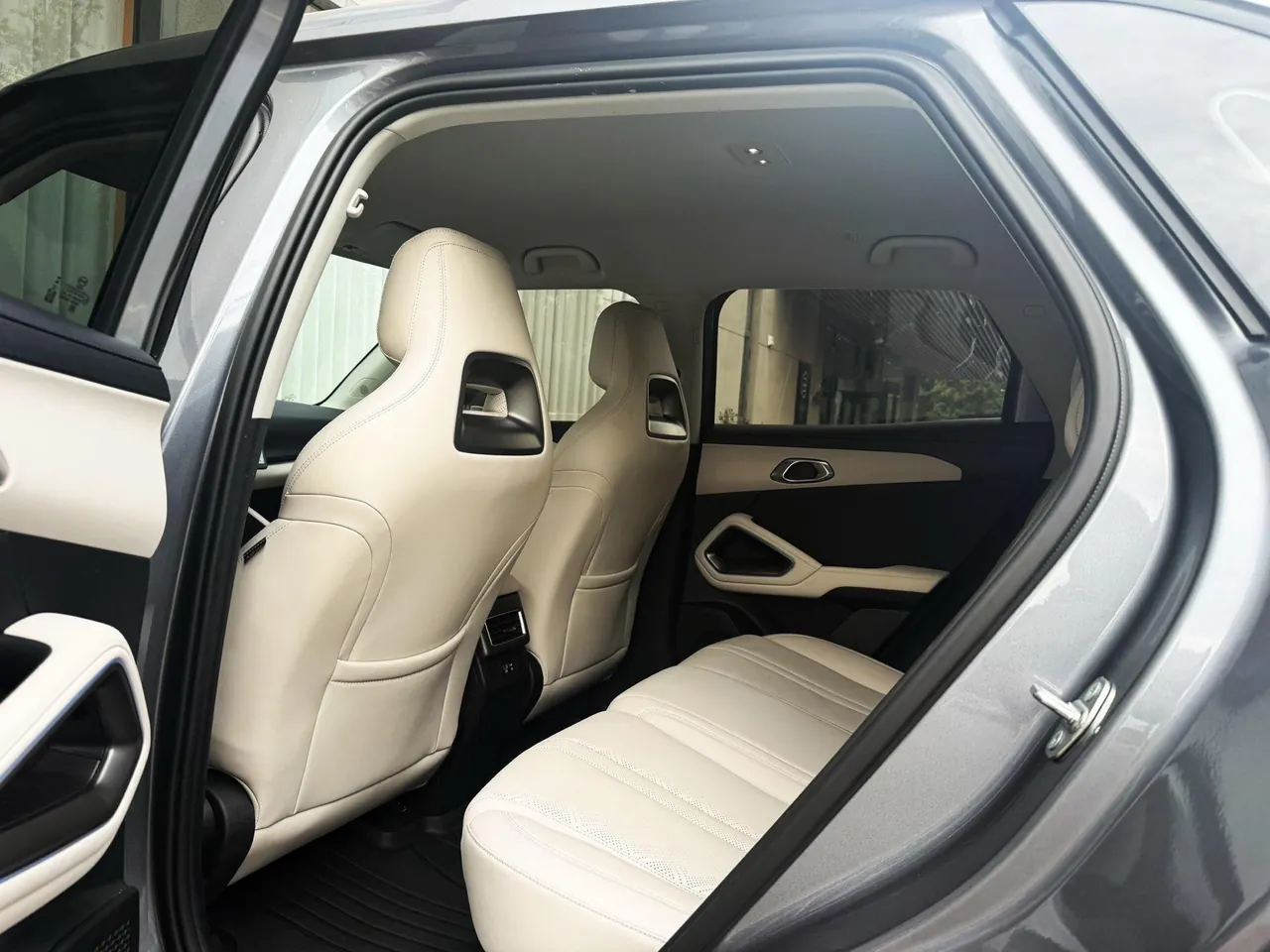 BYD 2025 Yuan UP Smart Driving 401KM Vital Automatic Gear 9