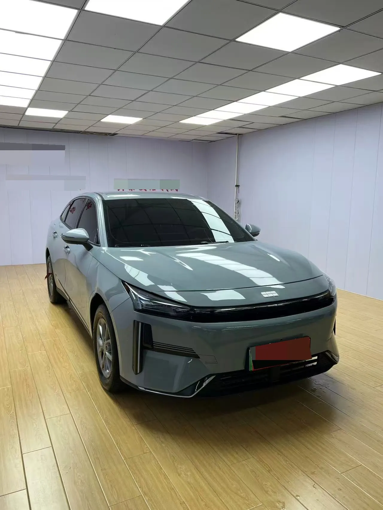 Geely Galaxy 2025 L6 EM-i 1.5 60km sailing version of automatic gear 3