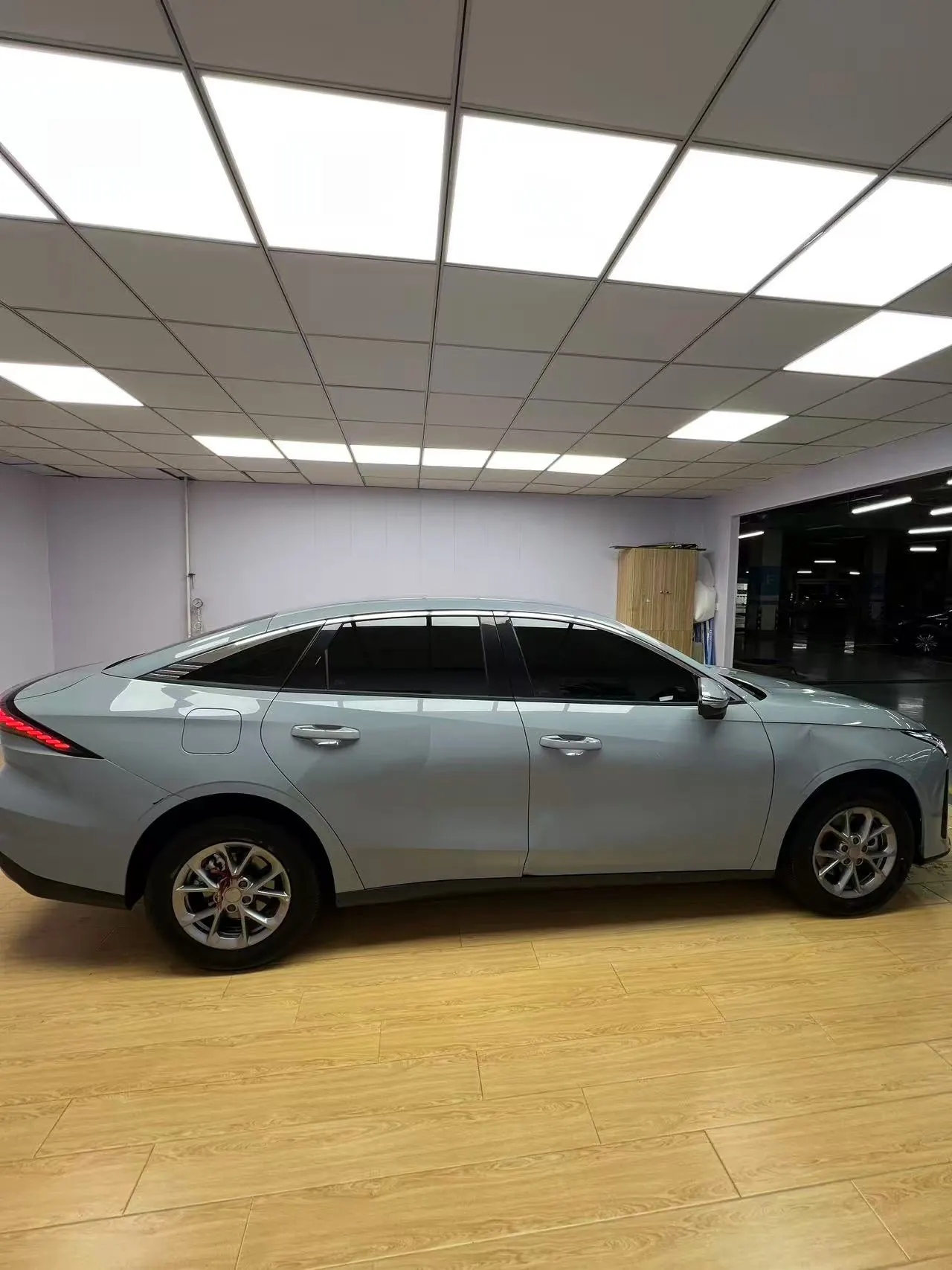 Geely Galaxy 2025 L6 EM-i 1.5 60km sailing version of automatic gear 6