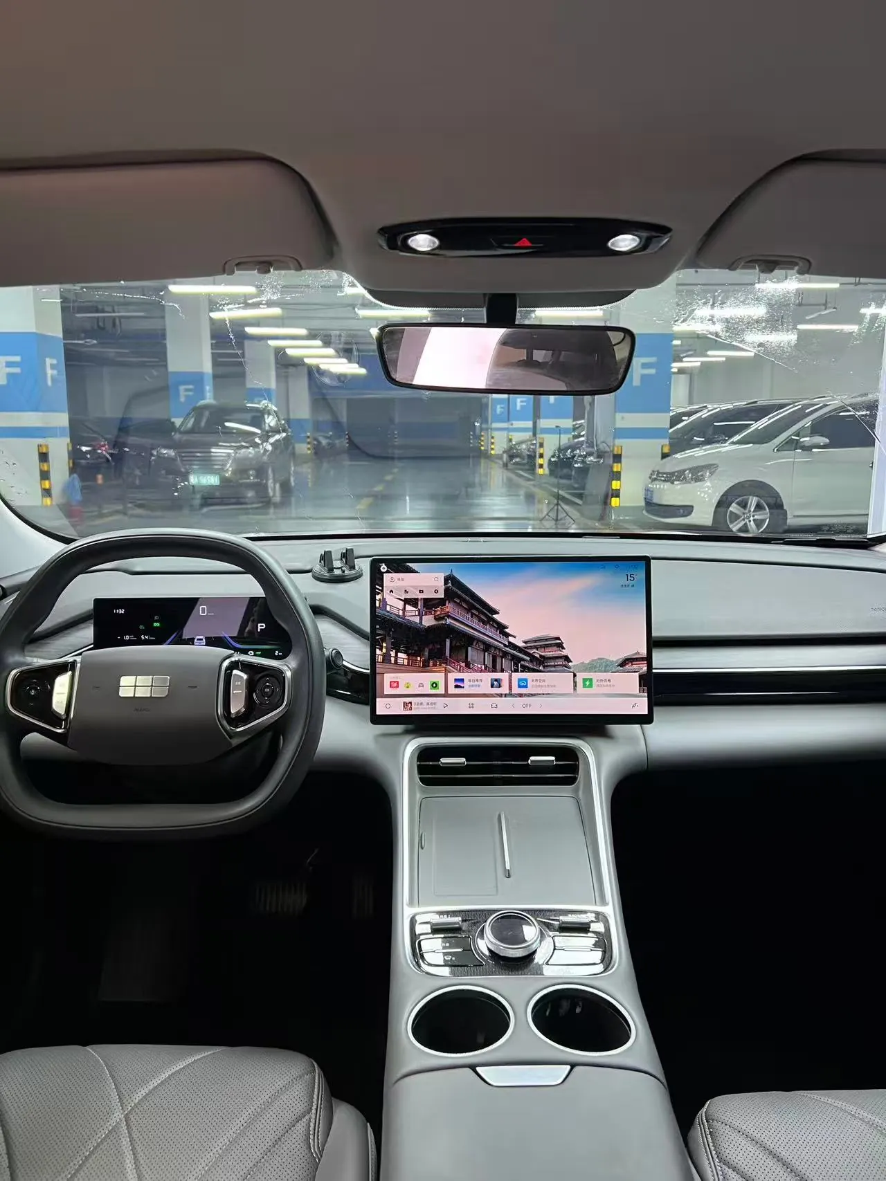 Geely Galaxy 2025 L6 EM-i 1.5 60km sailing version of automatic gear 8