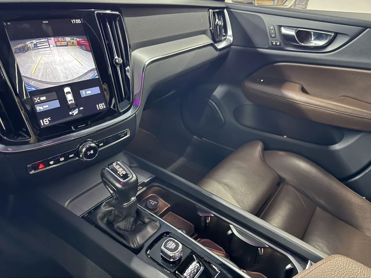 Volvo 2020 S60 2.0T T4 Zhiyuan Deluxe Edition Automatic Gear 9