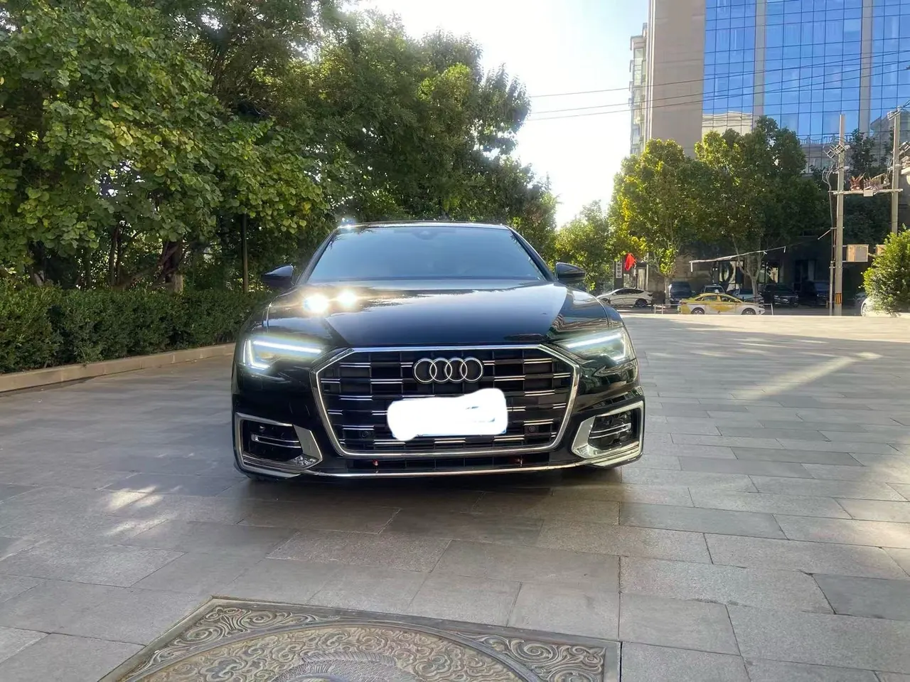 Audi 2023 A6L 2.0TFSI 40TFSI Deluxe Dynamic Automatic 3