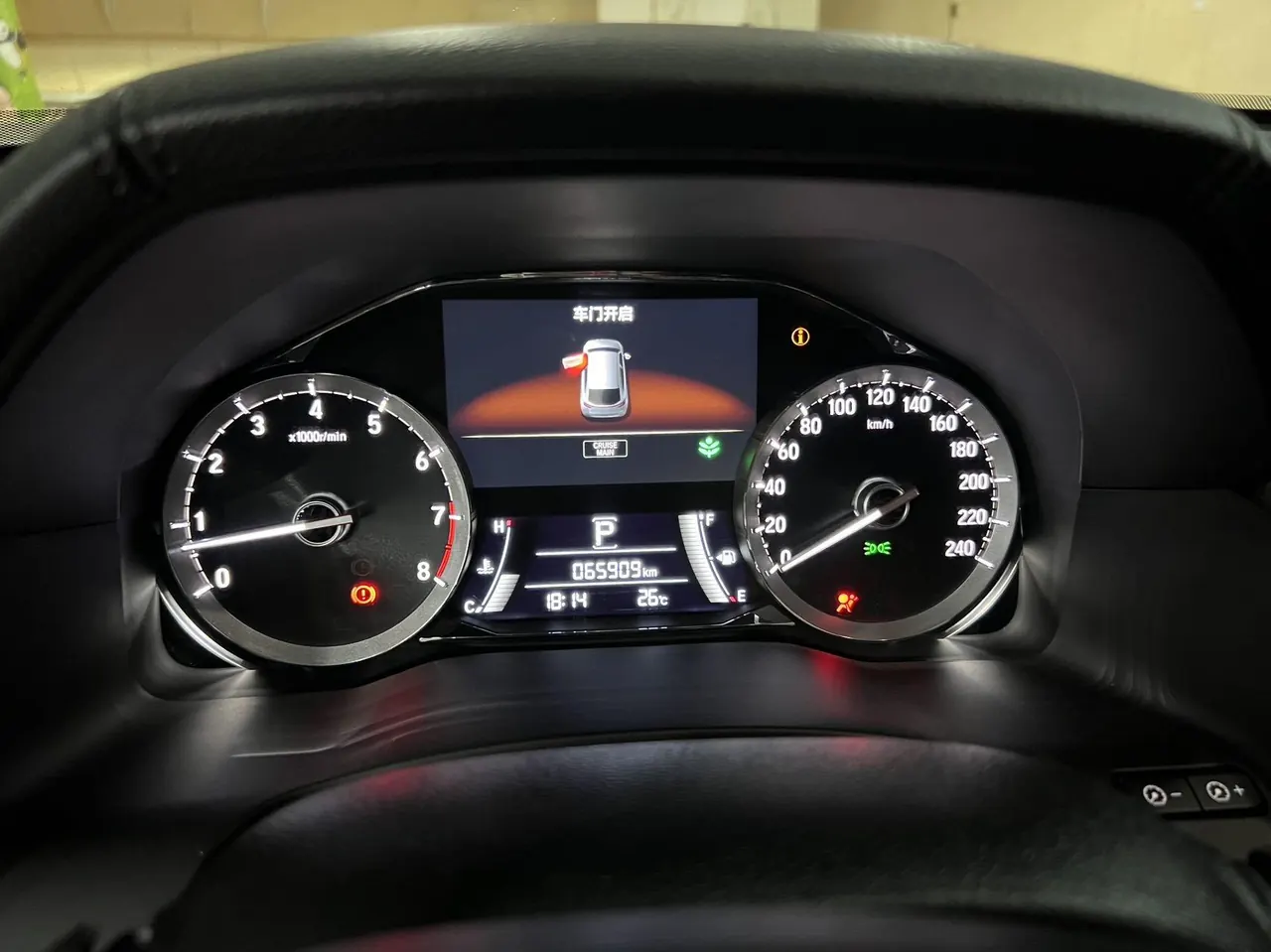 Honda 2020 UR-V 2.0T 370TURBO two-drive elegant version of automatic gear 7