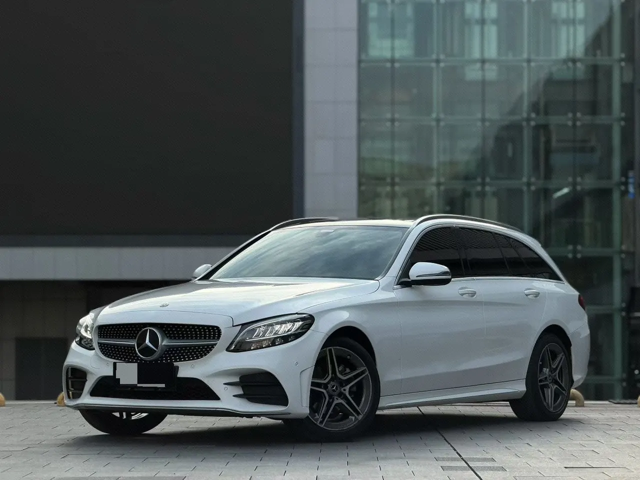 打开图片灯箱:Mercedes Benz Class C (Imported) 2020 C 260 Tourer 48V 1.5T (Modified) Automatic Gear