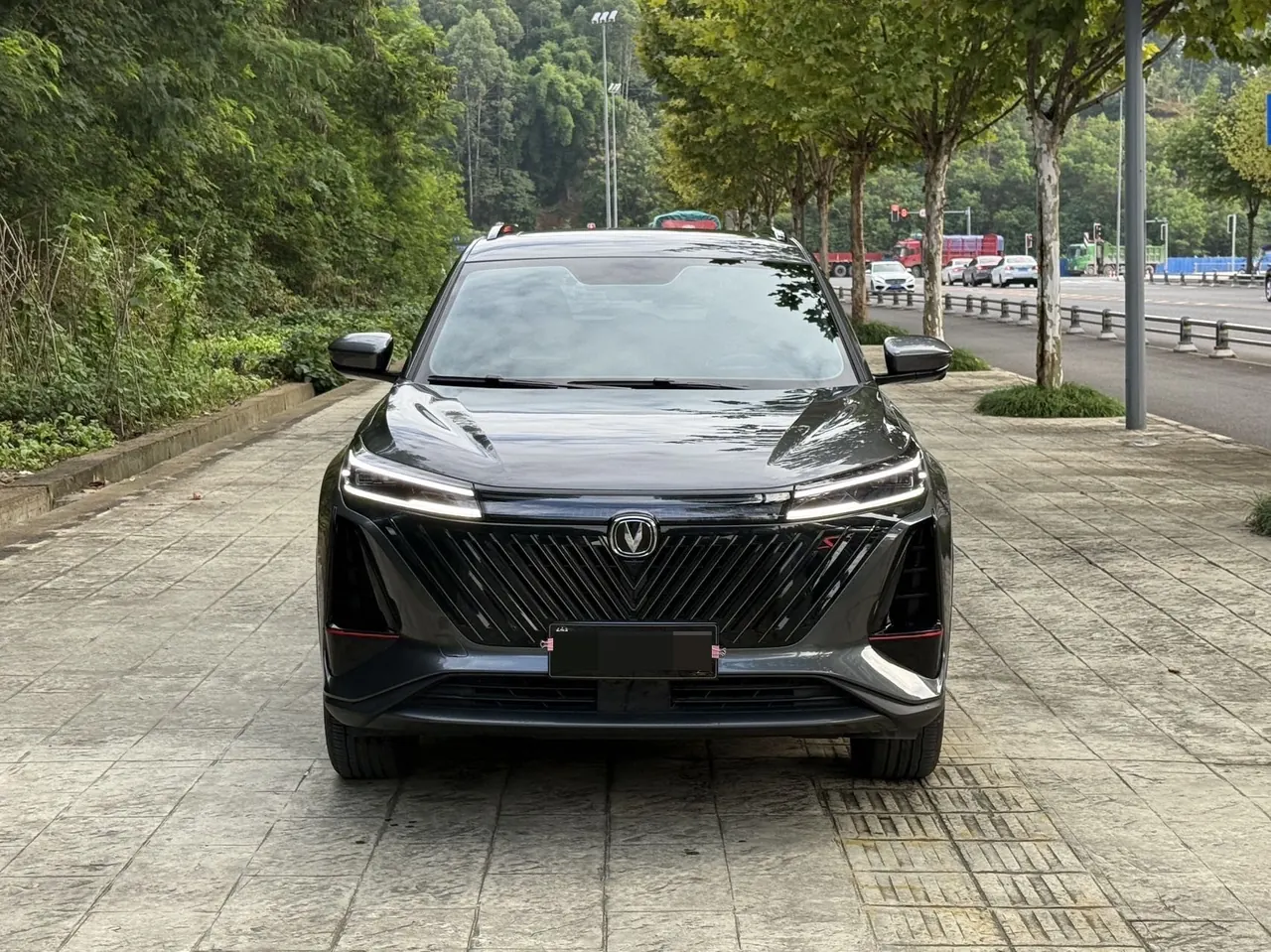 ChangAn 2023 CS75 PLUS 1.5T Prestige Automatic 2