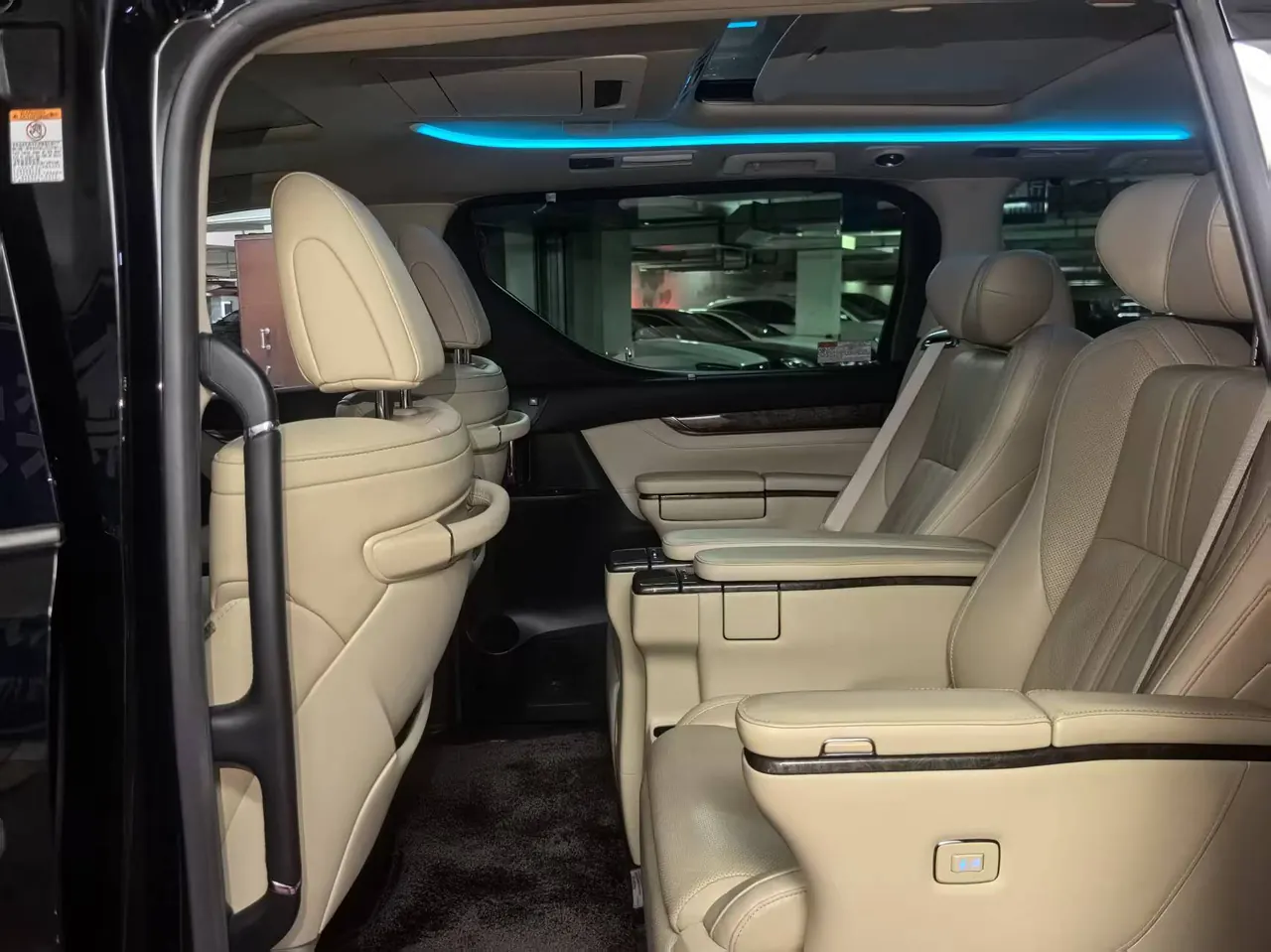 Toyota Erffa (Imported) 2020 Erffa 2.5 Stepless Premium Edition Automatic Gear 4