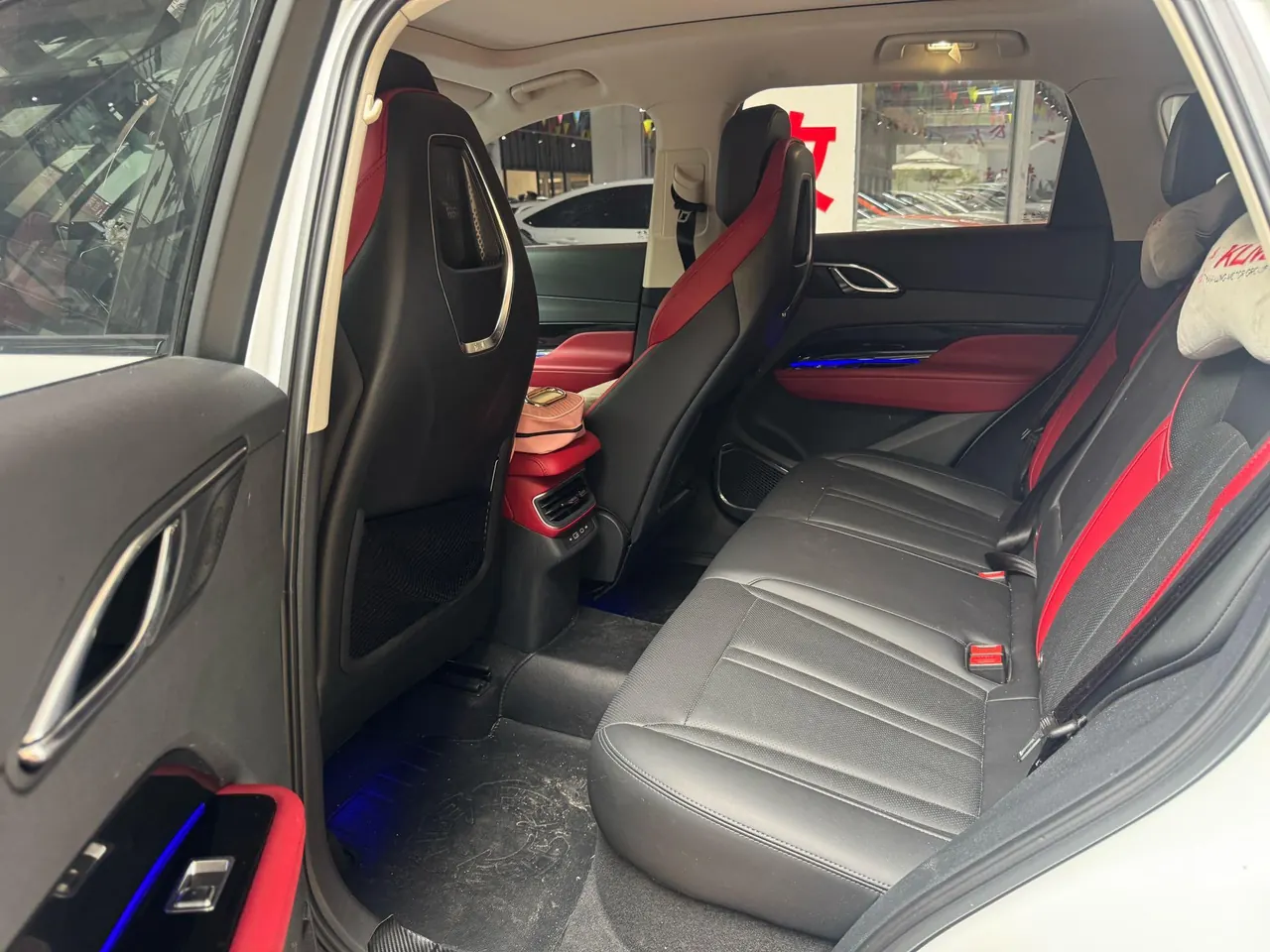 HongQi 2023 HS3 1.5T Two-Drive Good Edition Automatic Gear 5