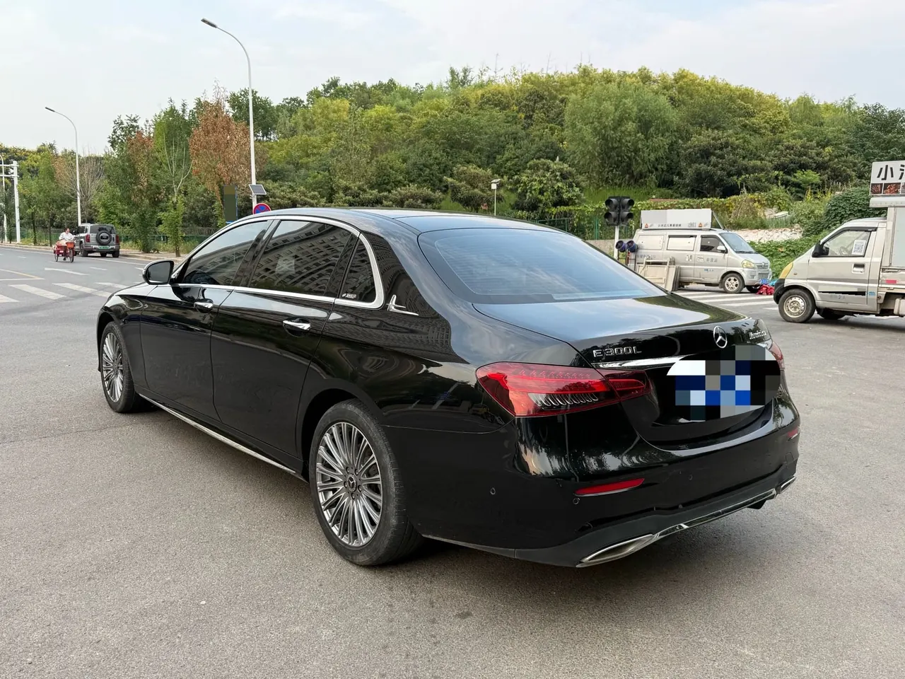Mercedes Benz E Class 2023 E 300 L 2.0T Sports Luxury Automatic Gear 5