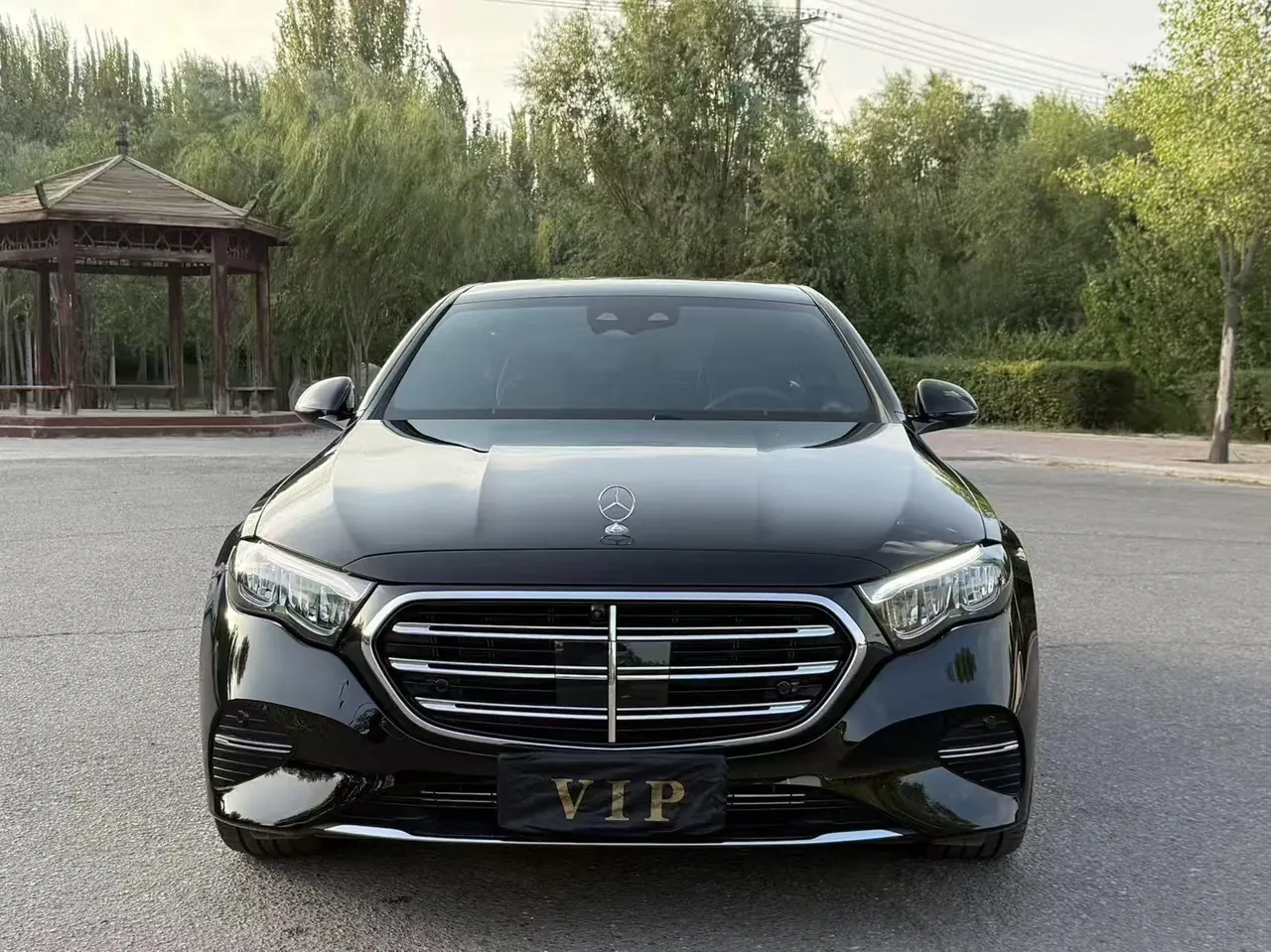 Mercedes Benz E-Class 2026 model E 300 L 48V 2.0T Luxury Edition Automatic 3