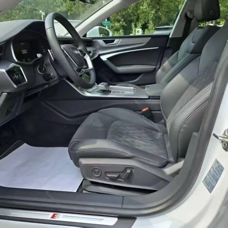 Audi 2025 A7L 2.0TFSI 45TFSI Quattro Luxury Automatic 2